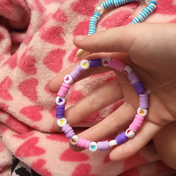 Bracelets - Picture 3 of 4